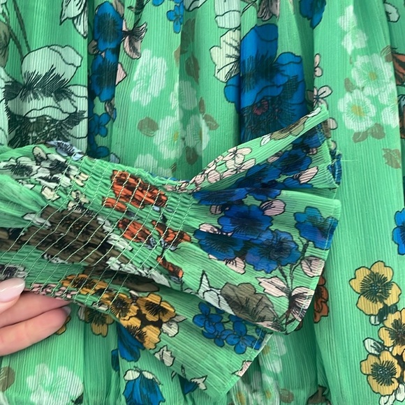 Alexis off the shoulder dress! - Picture 5 of 8